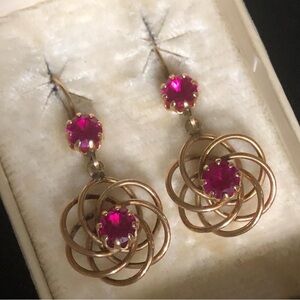 VINTAGE Ruby Drop-Earrings in 14K Gold
